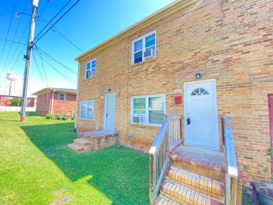 Main picture of 205 E Ridge Ave