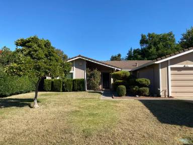 Main picture of 8 Shady River Cir
