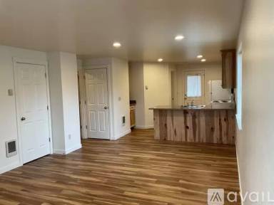 Main picture of 1202 E St