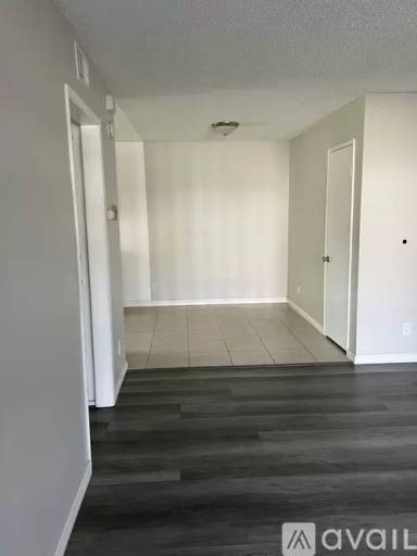 Main picture of 1201 W Diamond St