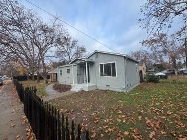 Main picture of 3547 10th Ave