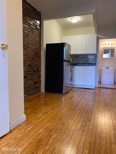 Main picture of 203 Chrystie St