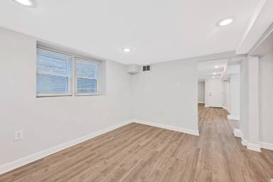 Main picture of 3441 W Fulton Blvd
