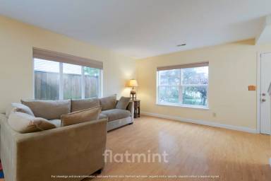 Main picture of 1728 26th Ave S
