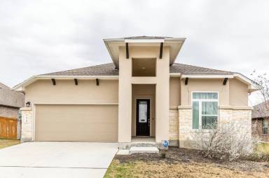 Main picture of 920 Foxbrook Way