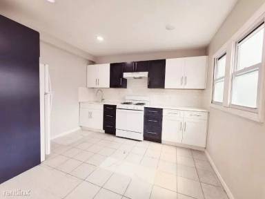 Main picture of 20 Winfield Ave