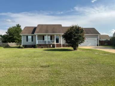 Main picture of 2909 Nahunta Rd