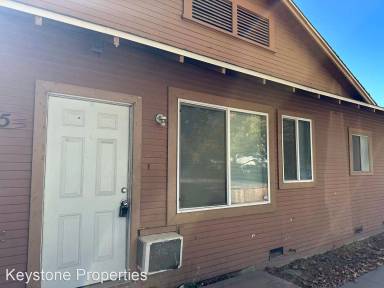 Main picture of 705 2nd St