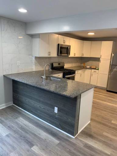 Main picture of 245 Wade St