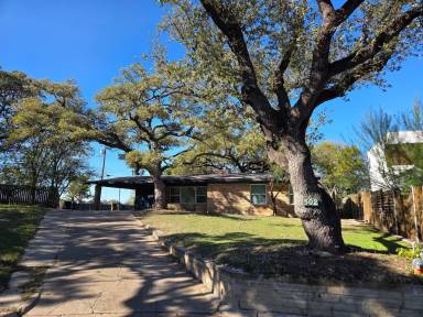 Main picture of 502 Sunrise Cir