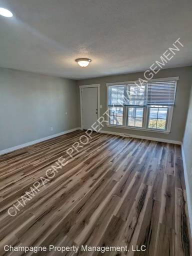 Main picture of 5617 Oakland Ave