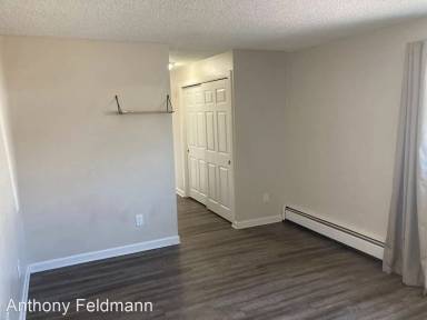 Main picture of 5353 Field St