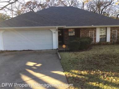 Main picture of 6108 Paradise Dr