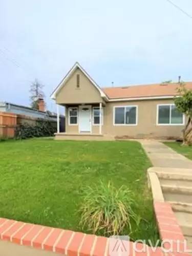 Main picture of 2549 Montezuma Ave