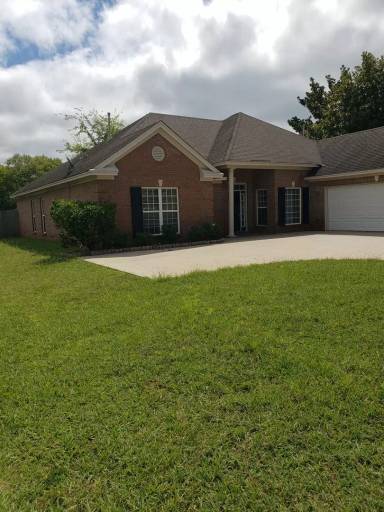 Main picture of 2765 Edinburgh Dr