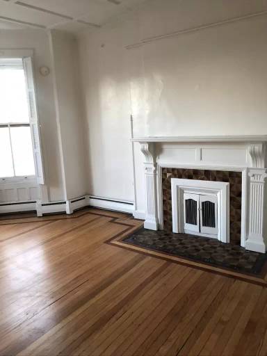 Main picture of 483 State St
