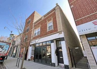 Main picture of 3237 W Armitage Ave