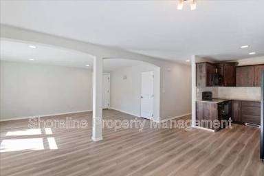 Main picture of 2607 N Lancaster Dr
