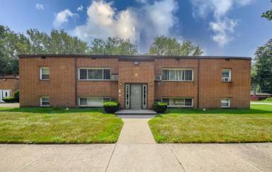 Main picture of 801 E 32nd Ave