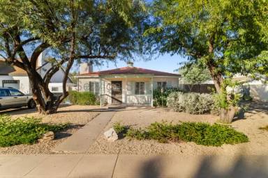 Main picture of 1234 E Hubbell St