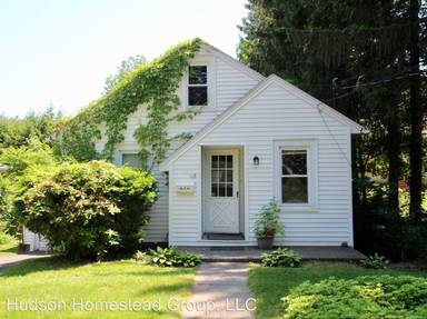 Main picture of 110 Fairview Ave