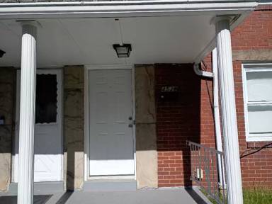 Main picture of 4531 Coleridge St