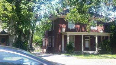 Main picture of 37 S McLean Blvd