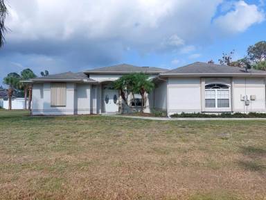 Main picture of 2352 Falmouth Ave