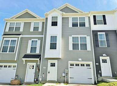 Main picture of 65 Overlook Dr