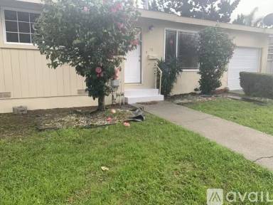 Main picture of 715 Simon St