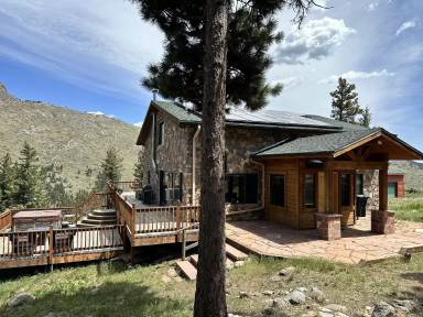 Main picture of 1385 Melvina Hill Rd