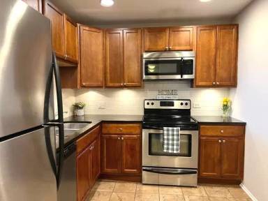 Main picture of 1265 N Sterling Ave
