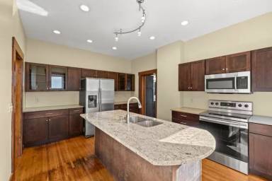 Main picture of 219 Wilber Ave