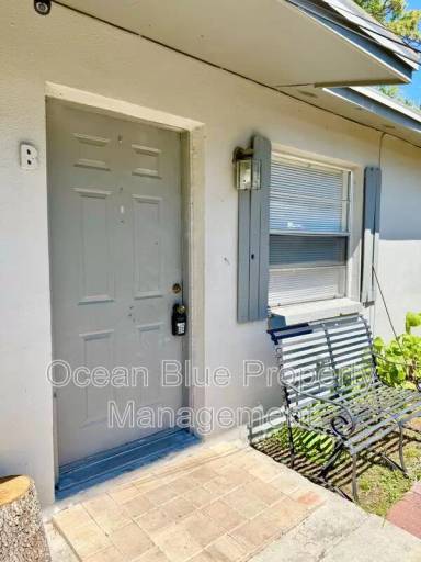 Main picture of 15165 Avalon Ave