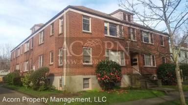 Main picture of 361 W Broadway