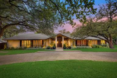Main picture of 14077 Brookridge Dr