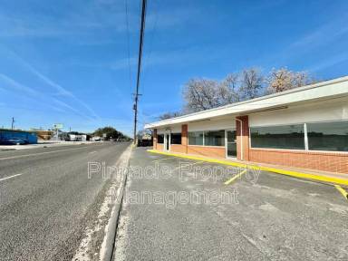 Main picture of 2312 W Avenue N