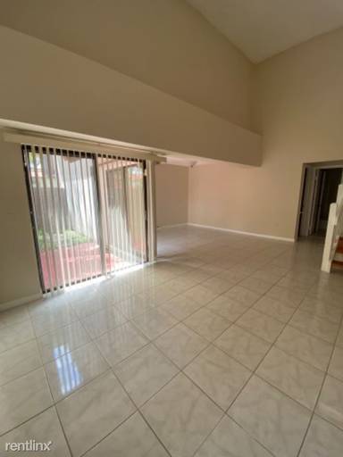 Main picture of 13233 SW 110th Ter