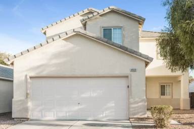 Main picture of 4933 Royal Lake Ave