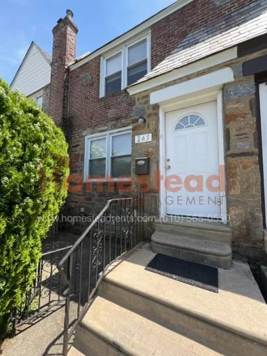 Main picture of 245 N Wycombe Ave