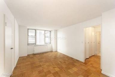 Main picture of Murray Hill Manor