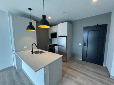 Main picture of 2131 N Elston Ave
