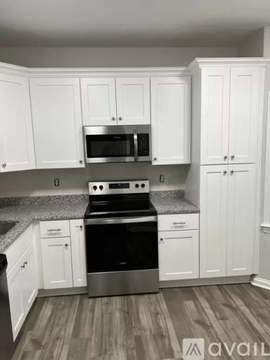 Main picture of 605 Creekside Ct