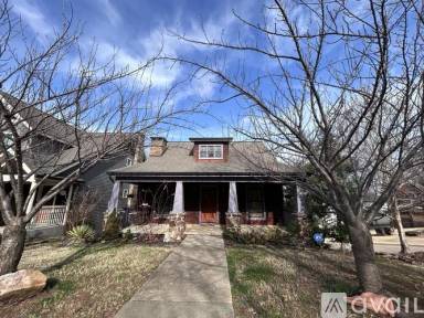 Main picture of 2347 N Marks Mill Ln