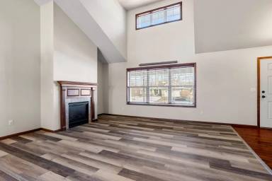 Main picture of 3015 Villa Way