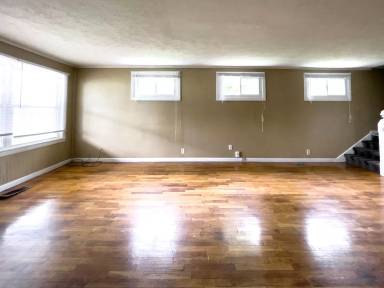 Main picture of 1905 N Glenwood Ave