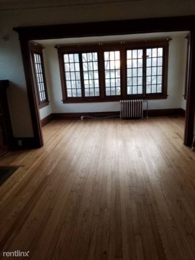 Main picture of 2028 N 39th St