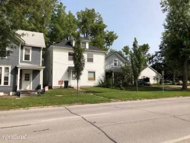 Main picture of 824 E Market St