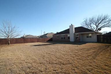 Main picture of 2909 Bastion Loop