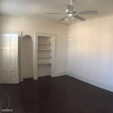 Main picture of 2822 Poplar St